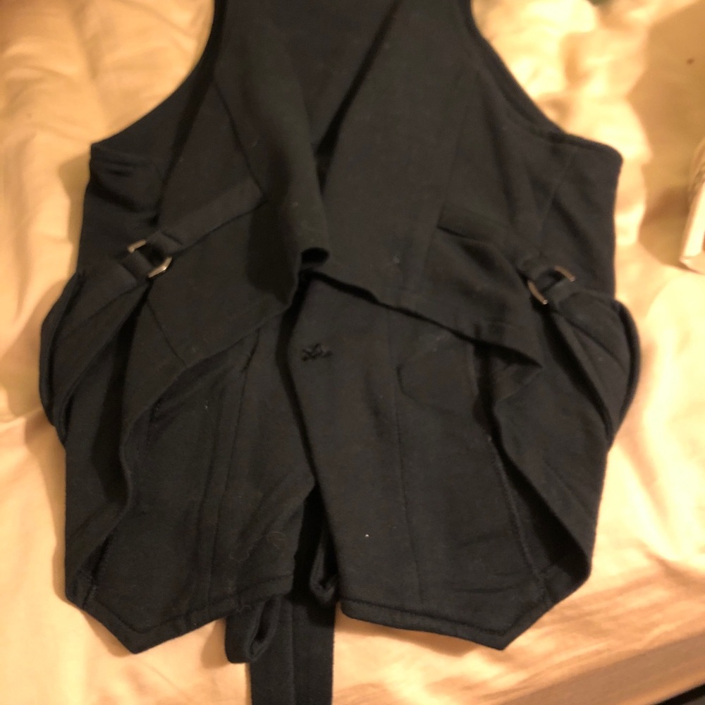 Vest - Picture 2 of 2